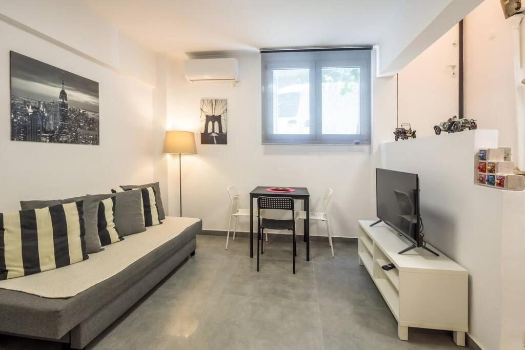 Hilton Area Brand New Comfortable Apartment Athènes Extérieur photo